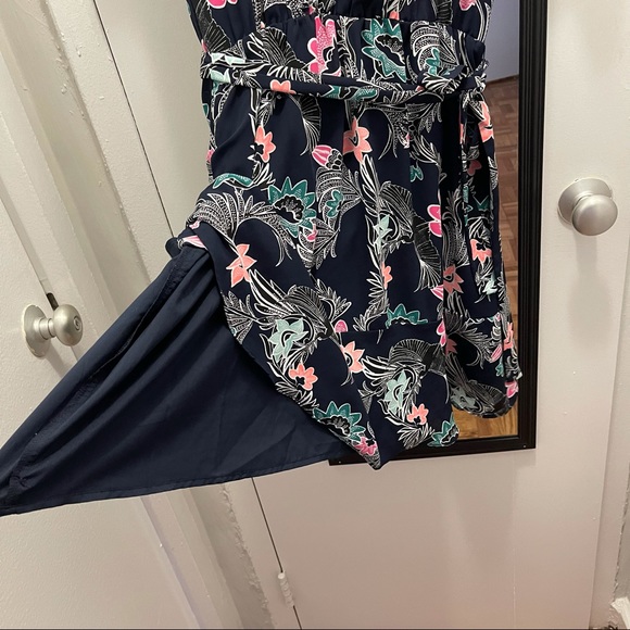 Banana Republic dress - Picture 7 of 8